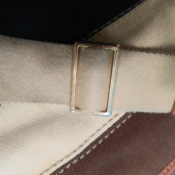 Brighton Canvas Messenger Bag. - Picture 5 of 6